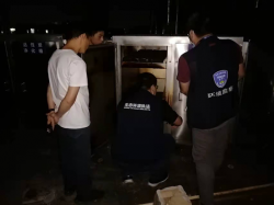 活性炭吸附箱內(nèi)藏貓膩？罰！